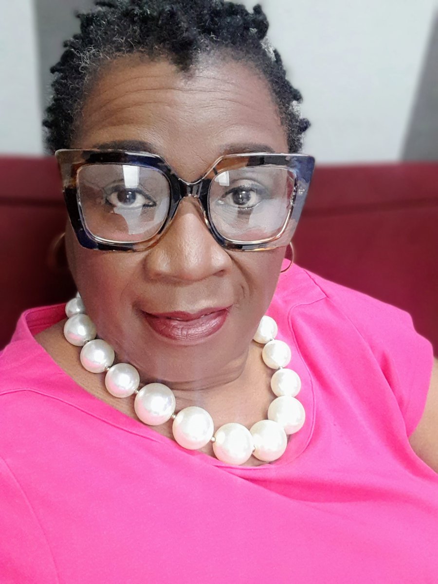 CaroleBeckford's tweet photo. #BeforeTheInterview https://t.co/hMdyFTFTAj