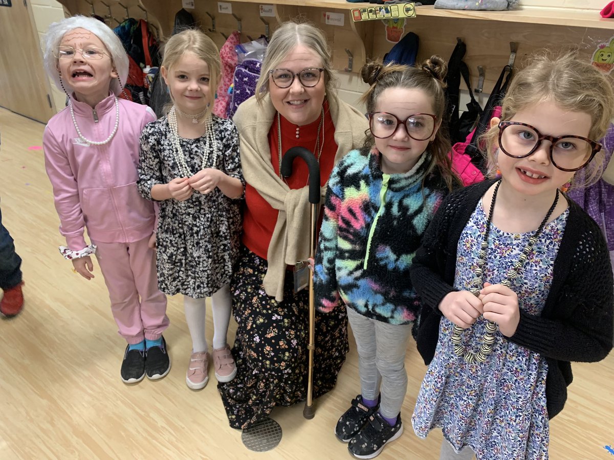 Miss. Bastock tweet media