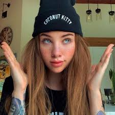 Women's News on Twitter: "La modelo de OnlyFans, Diana Deets, conocida