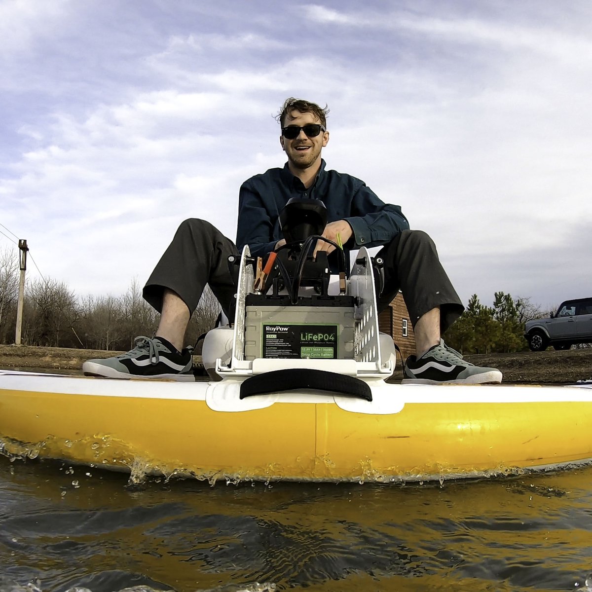 TheGoBoat's tweet photo. Gonna get ya, gonna get ya… GOTCHA!  Playing bumper boats with GoBoat is some of the most fun you can have on the water! #GoBoat https://t.co/nutyi0VqQO