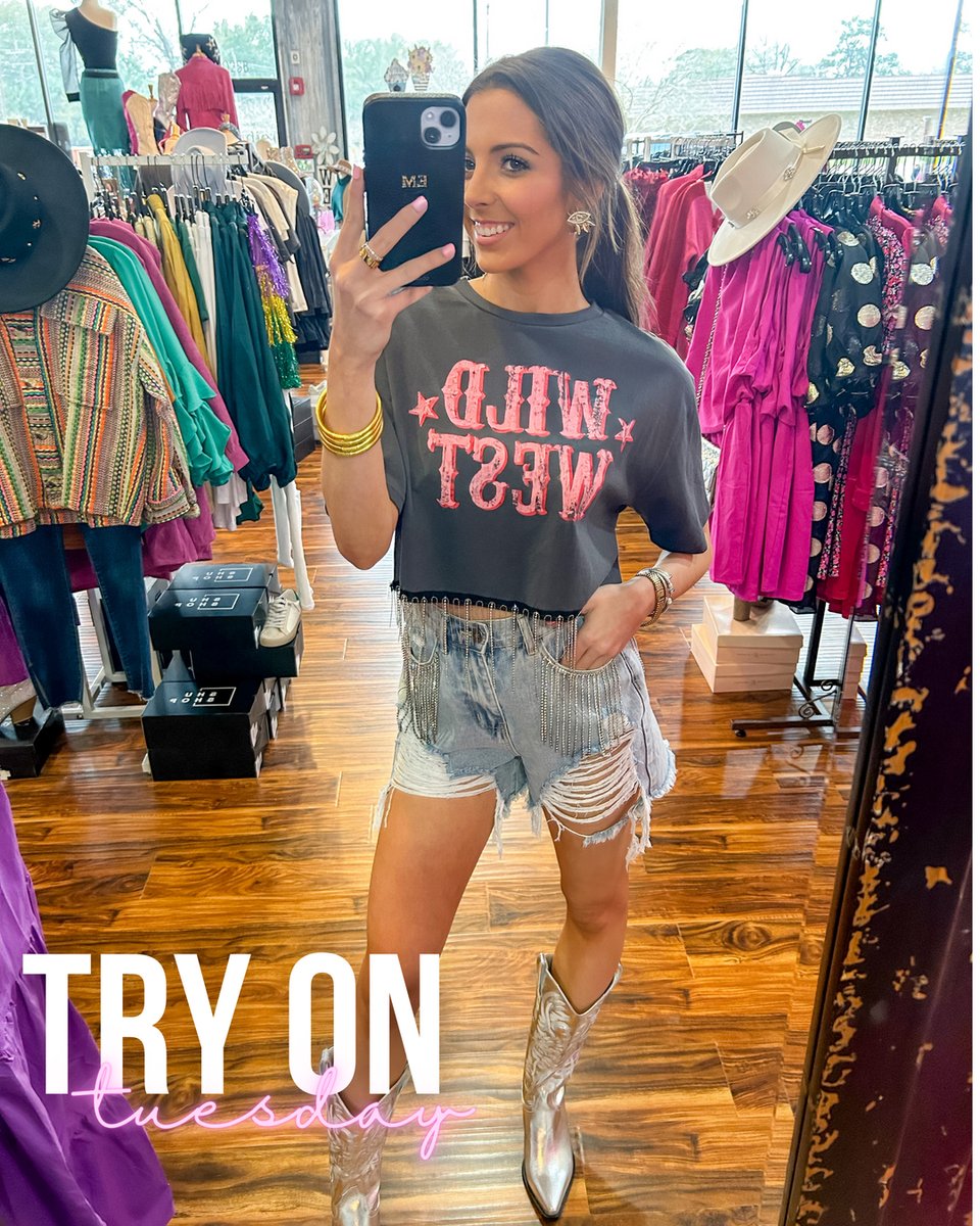 gaudieandco's tweet photo. This outfit is everything🤩🌠 We are dreaming of spring break with our Wild West Babe Crop Top + Elvis Light Wash Rhinestone Shorts! #TryOnTuesday https://t.co/o58l4q5Gna
