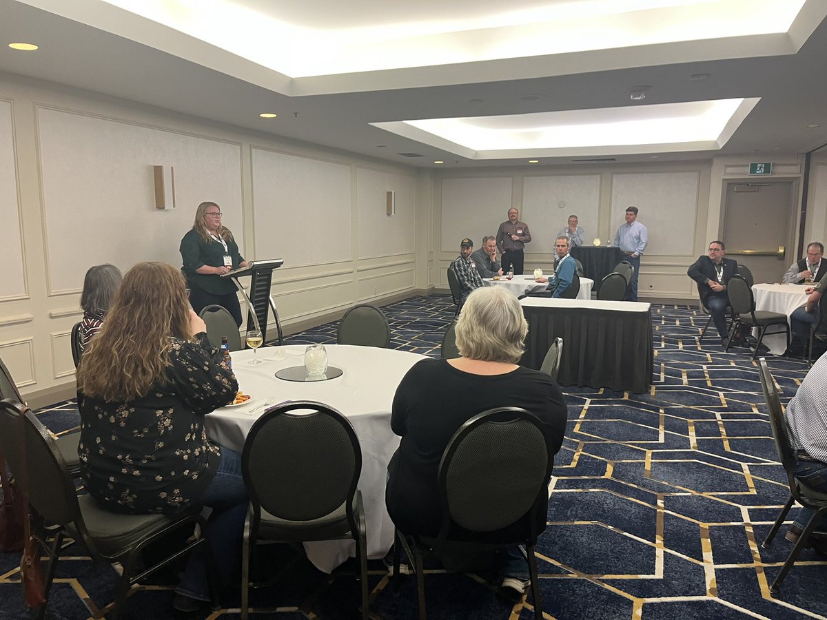 BeefFarmersON's tweet photo. Excited to be kicking off the #BFOAGM with our #OBYA Networking Session with lots of great young producers and industry reps! https://t.co/0RGoNzDPkS