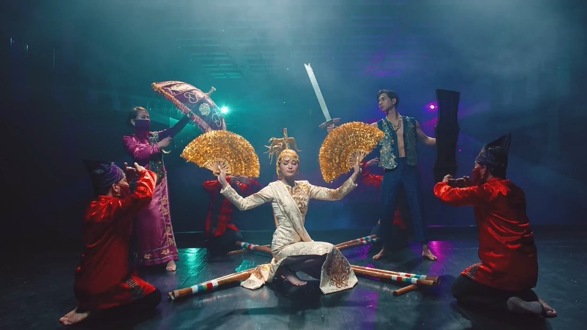 globALAMAT's tweet photo. Top 3 for our Queen Maharani #PinoyMYXCountdown and
Top 5 in both #MYXDaily10 and #MYXHit to date.
Pls keep voting https://t.co/bf21DZNglI.
#ALAMATMaharani MV:
🎶https://t.co/tYEbGs41cU
#ALAMATPasulong EP:
🎶https://t.co/iCt8yxFfRO
@Official_ALAMAT #ALAMAT
#MYXCharts https://t.co/y8br45fiHQ