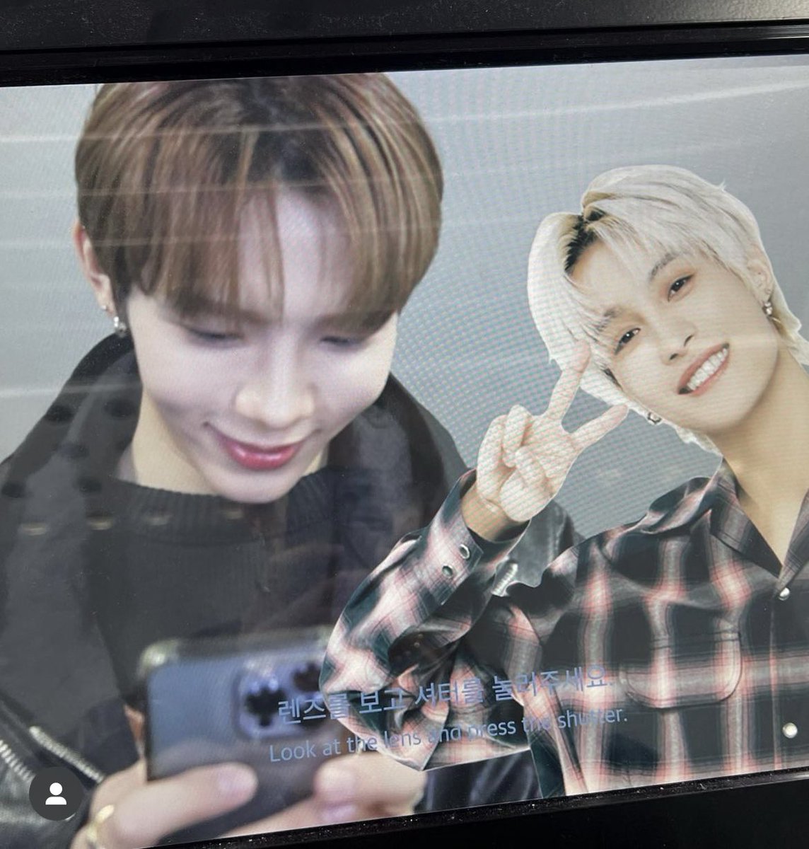 Pao55039181's tweet photo. 2023.02.22
ショウタロウ インスタ投稿②
😙🤞
(내 친구랑도 찍고 왔어요 ㅋㅋ)
(友だちとも撮ってききましたww)
🔗 https://t.co/55dU0iS6Kn
#쇼타로 #NCT쇼타로 #SHOTARO #ショウタロウ #Tarogram https://t.co/CcZ5ybIn1N