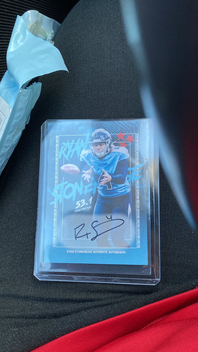 TheRealCresta's tweet photo. It finally came!!!!! 💙💙💙 @Titans @_RyanStonehouse  We love it!!!! Congratulations again #titanup https://t.co/XCpuOzaSv2