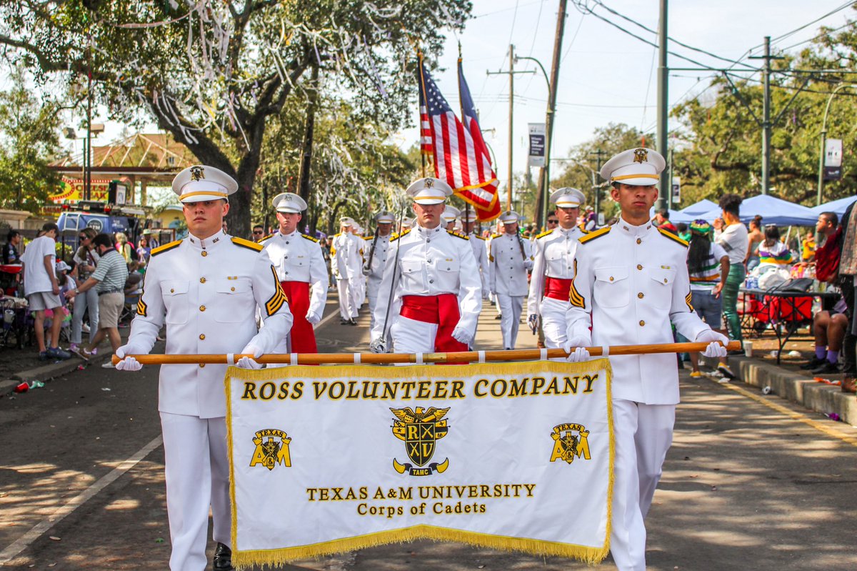 AggieCorps's tweet photo. For over 70 years, the Ross Volunteer Company has served as the honor guard for the Krewe of Rex Parade at Mardi Gras in New Orleans. Today, they continued that tradition. Great job Ross Volunteers! 
#aggiecorps #tamu https://t.co/OnXjklfNtg