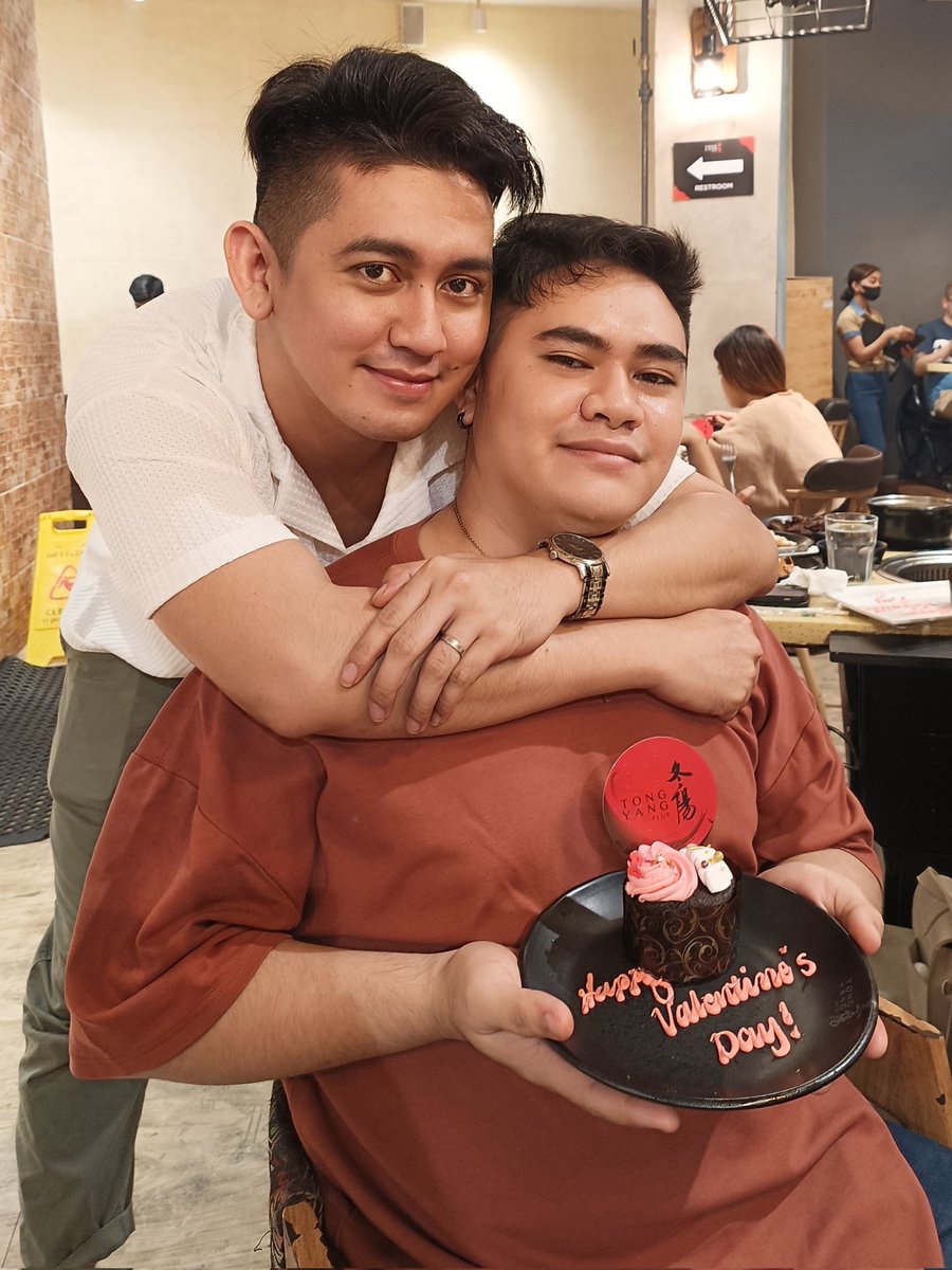 getsalmonella's tweet photo. Happy monthsary, parents! Love you both! 💕 https://t.co/hu5AIqwQUM