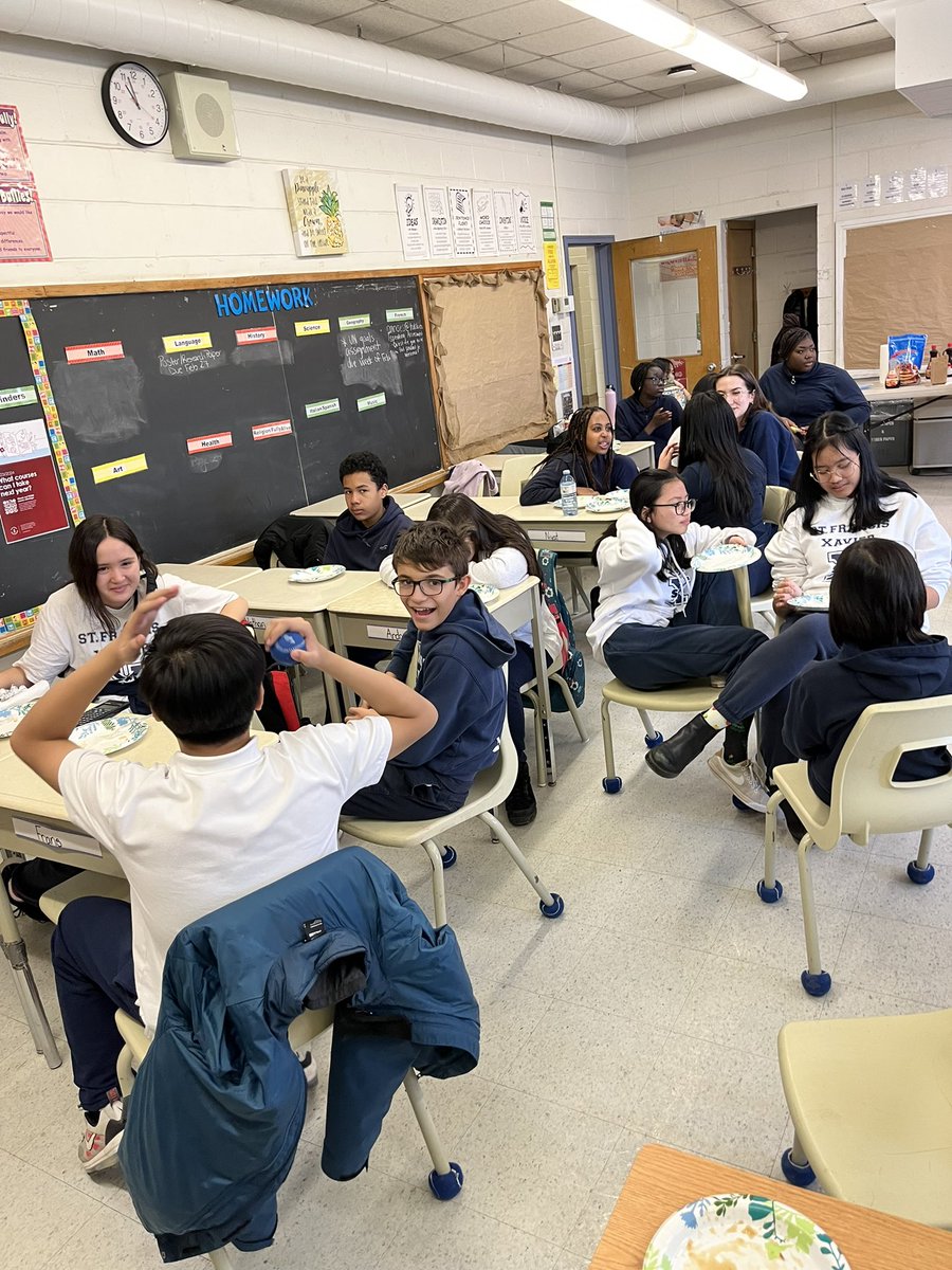 rendaj6's tweet photo. Shrove Tuesday with this amazing group of grade 8s ⭐️ @SFX_TCDSB https://t.co/GeoWcOc43U