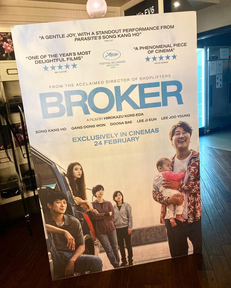 winhdo's tweet photo. Thanks @wearemilktea for another wonderful evening. #Broker was even better on second viewing.
#BrokerFilm #SongKangHo #Picturehouse #PicturehouseCentral #PreviewScreening #브로커 #GangDongWon #BaeDoona #IU #LeeJiEun #KoreanCinema #KoreanFilm https://t.co/O7Arg0cFKB