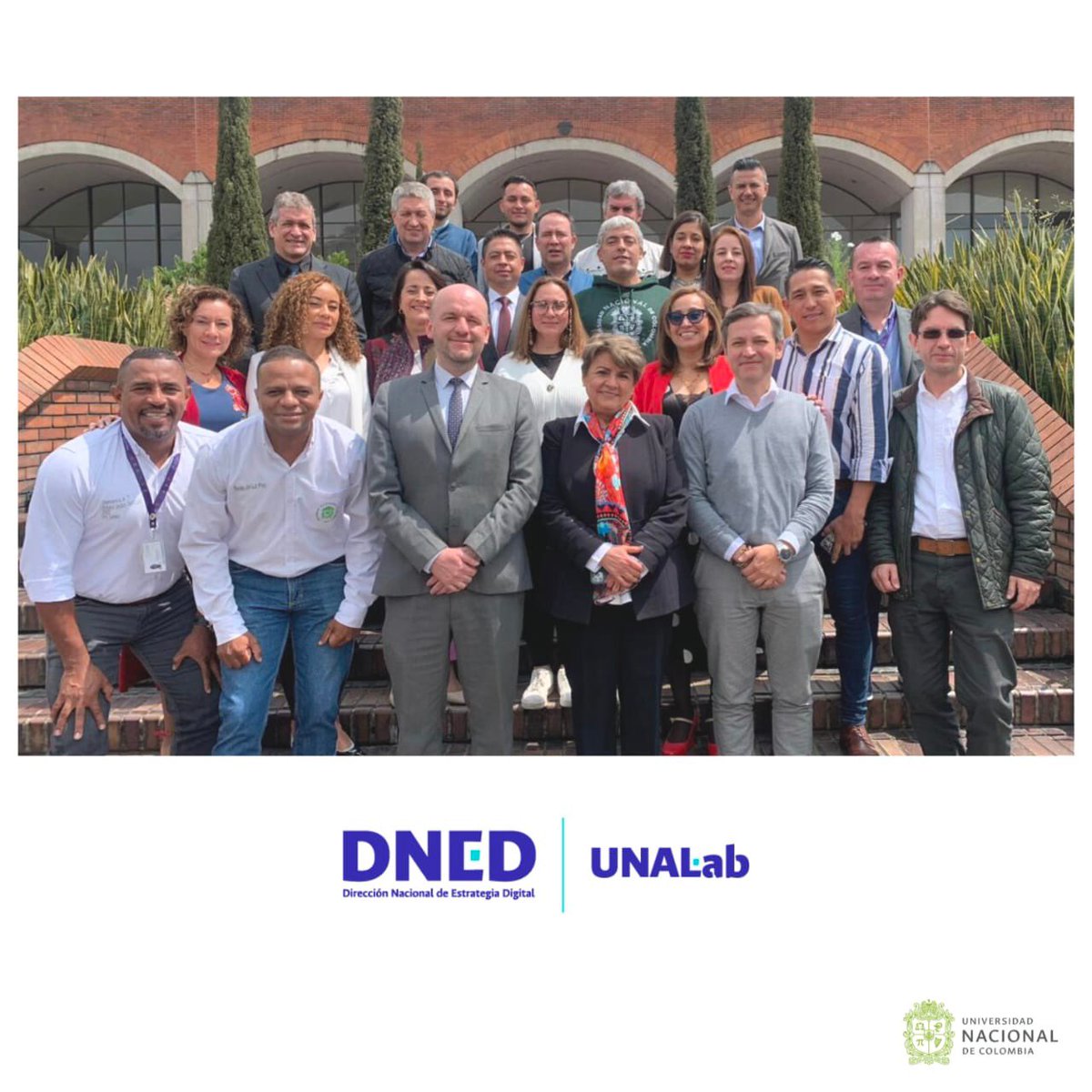 DollyMontoyaUN's tweet photo. #SomosUNAL Continuamos fortaleciendo nuestra estrategia de #TransformaciónDigital gracias al liderazgo colectivo de las nueve sedes de la @UNALOficial. Nuestra 
#CulturaDigital se potencia con las capacidades internas de innovación y el talento de nuestra comunidad universitaria. https://t.co/STZD7O0n2k