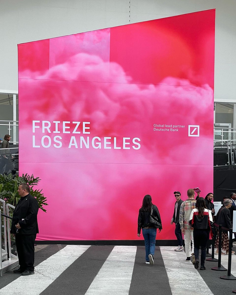 christineleeart's tweet photo. Frieze Los Angeles: Here’s OPENART’s highlights of artworks from Frieze Los Angeles 2023 at Santa Monica Airport. Featuring more than 120 galleries from 22 different countries. #artconsulting https://t.co/snliDEhzQa