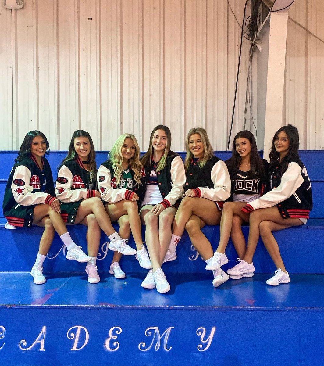 Nfinity's tweet photo. 2023 All American Weekend dump 📷⭐️💙❤️✨🫶
The most spectacular weekend spent celebrating these amazing scholar athletes and all their accomplishments! #Nfinity #AllAmerican #NfinityShoes https://t.co/LXW5vZJwBO