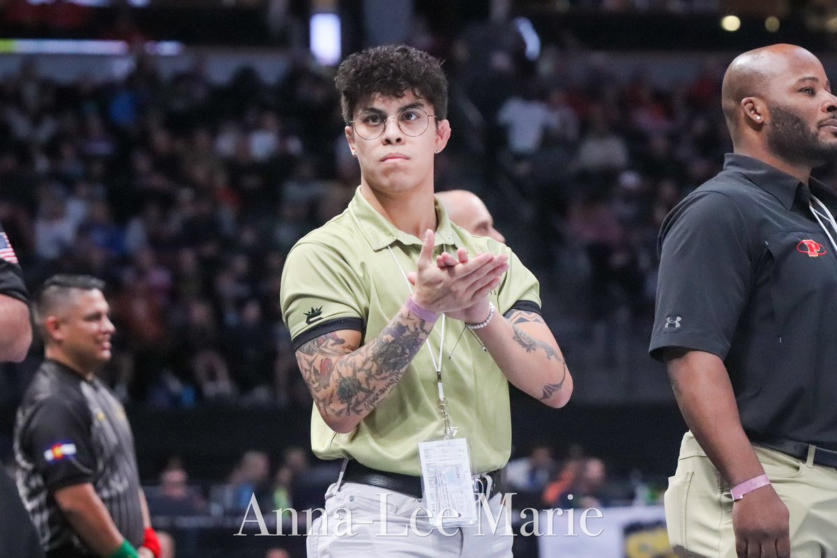 annalee__marie's tweet image. #8: Their facial expressions won’t change based on the outcome of a match, but the way they clap their hands will.