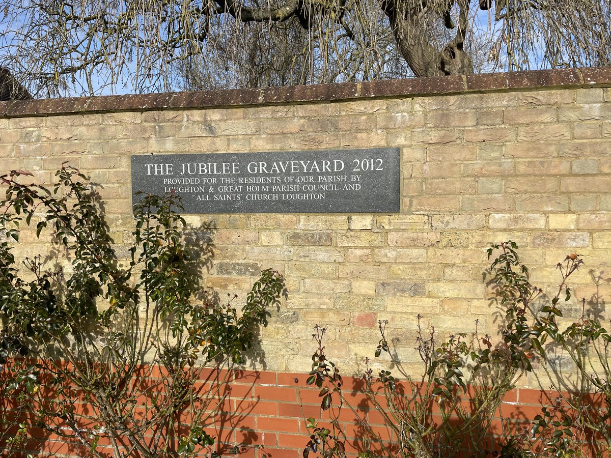 LGH_PC's tweet photo. The Jubilee graveyard committee met on Sunday last. It’s an annual meeting between All Saints Church Loughton and the Parish to ensure all is well. The graveyard is beautifully kept by volunteers- thank you to all of them. https://t.co/72fxWWFd7L