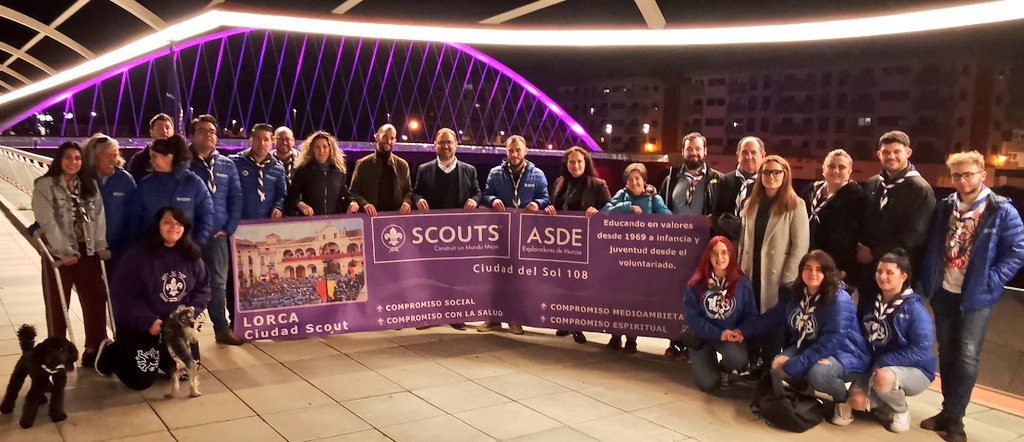 ClanRoverLeiva's tweet photo. @scoutCdSol108 @DiegoJMateos @scout_es @asde_exmu @AytoLorca @worldscouting @ScoutingEurope @scoutfunding @scoutsfee Y una parte del clan rover Leiva hemos podido acudir y conocer a parte de la corporación.
#diadelpensamientoscout
#scoutingday
#participaciónjuvenil
#juventud
 ⚔️🛡️⚜️ https://t.co/nBwnNSeIc4