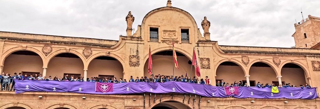 ClanRoverLeiva's tweet photo. @scoutCdSol108 @DiegoJMateos @scout_es @asde_exmu @AytoLorca @worldscouting @ScoutingEurope @scoutfunding @scoutsfee Y una parte del clan rover Leiva hemos podido acudir y conocer a parte de la corporación.
#diadelpensamientoscout
#scoutingday
#participaciónjuvenil
#juventud
 ⚔️🛡️⚜️ https://t.co/nBwnNSeIc4