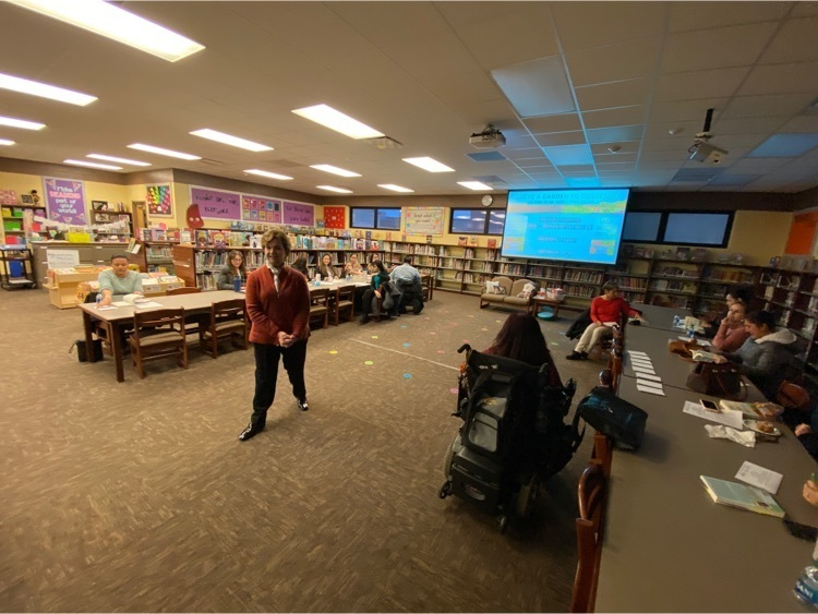 D83Shines's tweet photo. #D83shines BPAC members meeting and discussing the first 8 chapters of, "La Vida Es Un Jardin Para Cultuvar," by local Author Pascuala Herrera. https://t.co/2YYM3u9awU