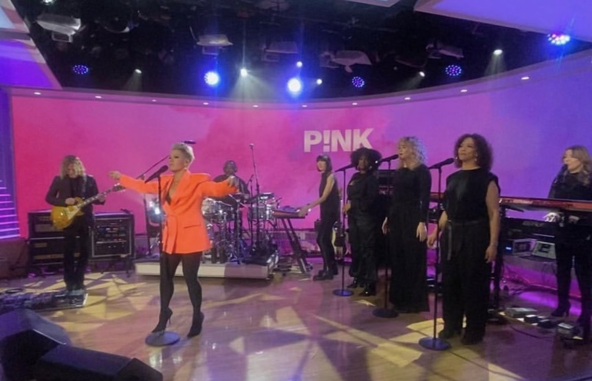 Eva Gardner tweet media