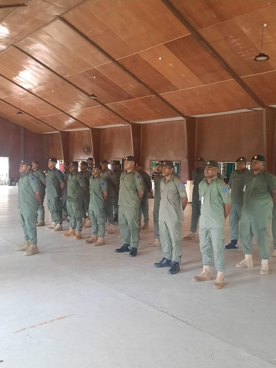 VEIVANUA💣 tweet media