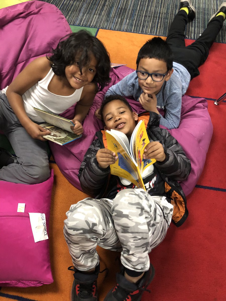 analee_spray's tweet photo. Readers are Leaders π₯°π @BRESBulldogs Missing my little bulldogs this week #FirstGradeLove https://t.co/K5lqKNnUPp
