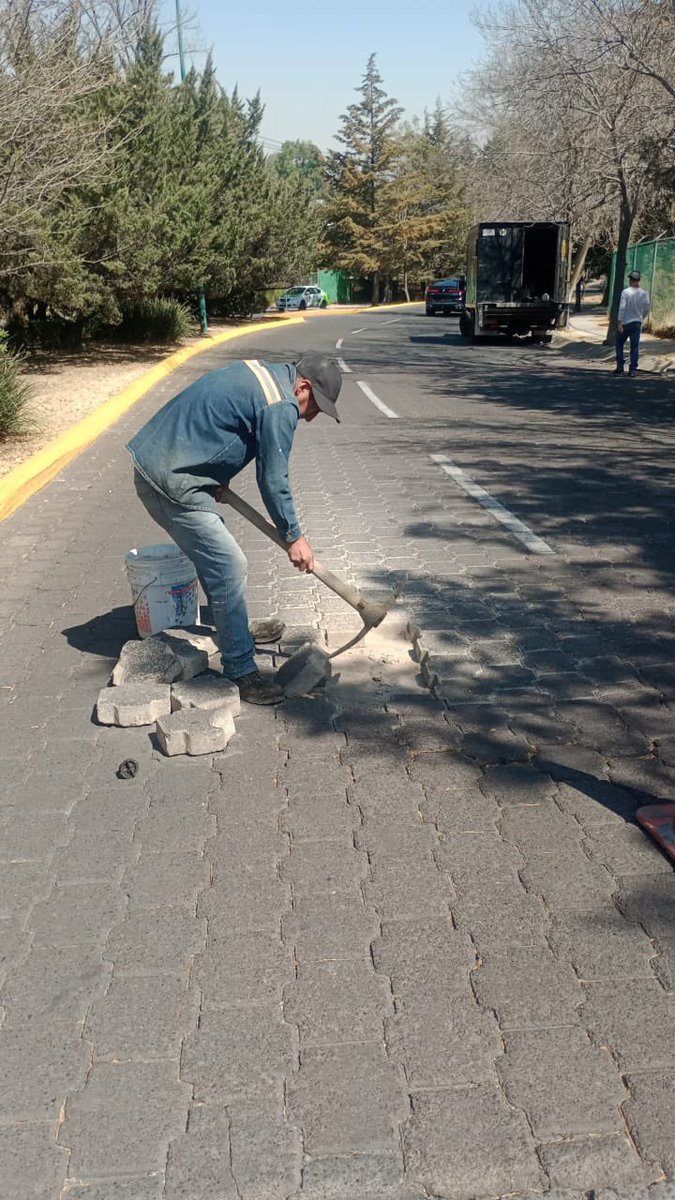 Ac_Sayavedra's tweet photo. Seguimos trabajando para conservar tu fraccionamiento. #CondadodeSayavedra #CuidamosTuEntorno https://t.co/gyKqcc0KAc