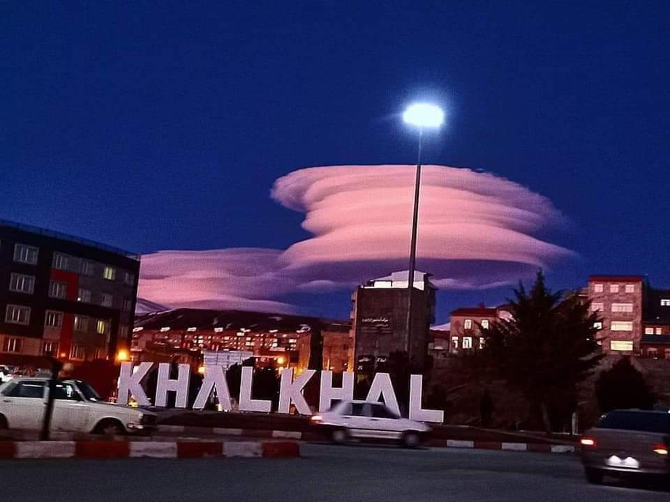 MY_1428_V2's tweet photo. ......#Khalkhal
เมฆเหนือท้องฟ้า
#อิหร่าน #Iran https://t.co/mnoPvL4J7P