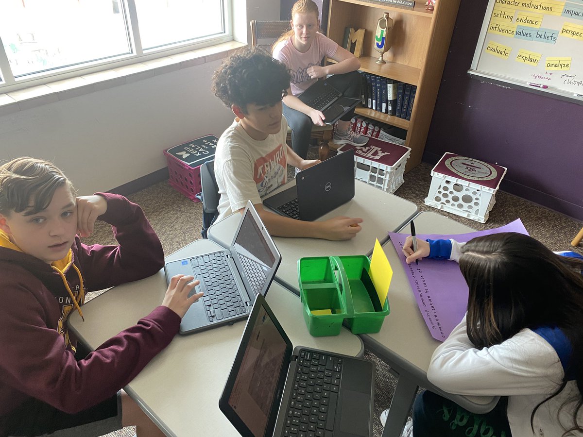 AlisaMatherne's tweet photo. Thank you Christina Friar @RockHillHS for sharing your strategy of Writing Feedback Smackdown. All classes were cognitively engaged and now have ideas of ways to level up their argument essays. @ProsperISD @ProsperRogersMS #togetherwesoar #ProsperProud https://t.co/S0siWBlOgi