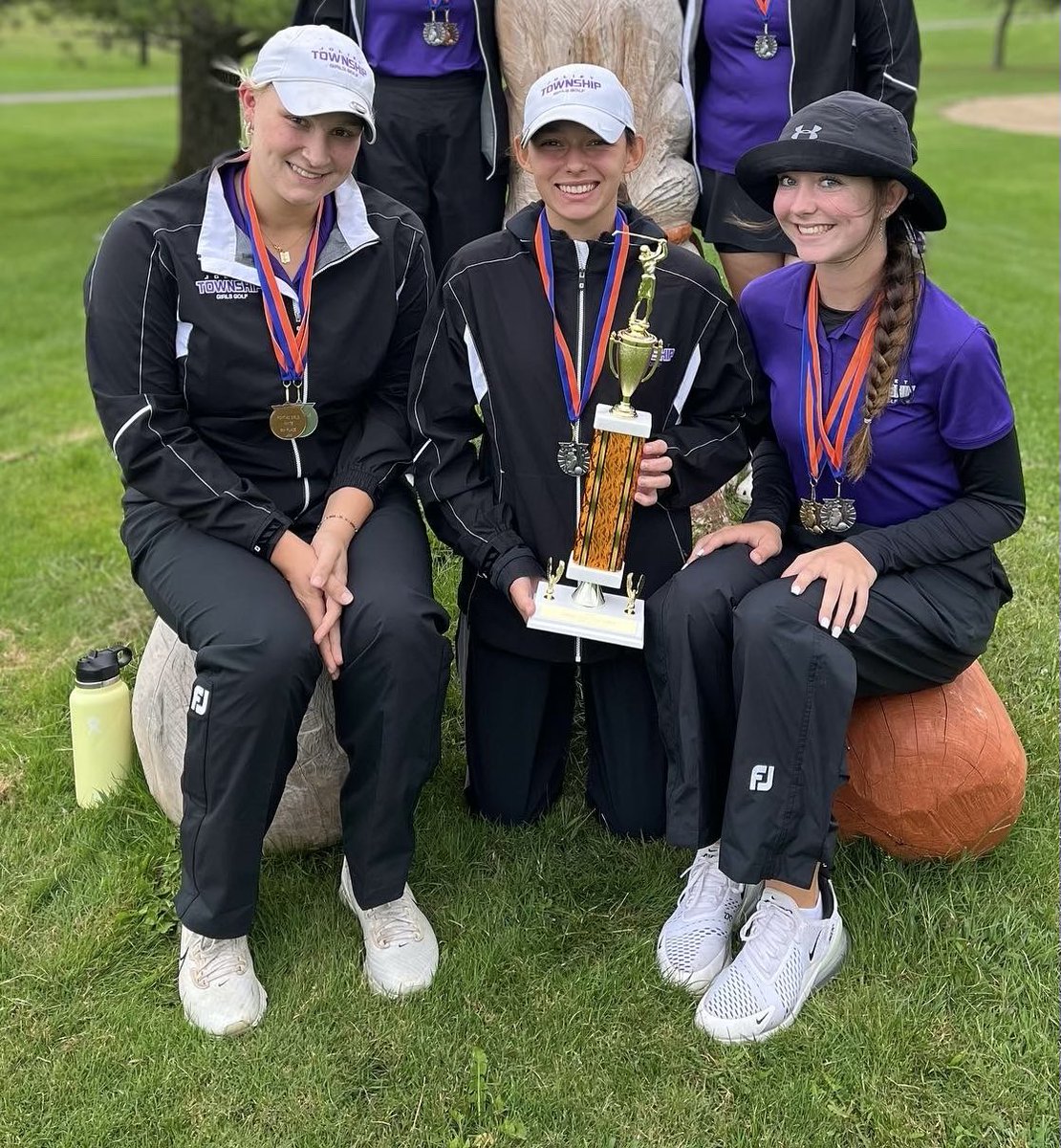 CONGRATULATIONS to Autumn Allen who will continue her golfing career playing for <a href="/LorasWGolf/">Loras Women's Golf</a> ! Autumn has worked extremely hard in the classroom and on the course to EARN this.  We are so proud and can’t wait to see her at the next level! <a href="/natoc02/">Coach O’Connell</a> <a href="/JolietWestAD/">Steve Millsaps</a> <a href="/JolietCentralAD/">Joliet Central Athletics</a>