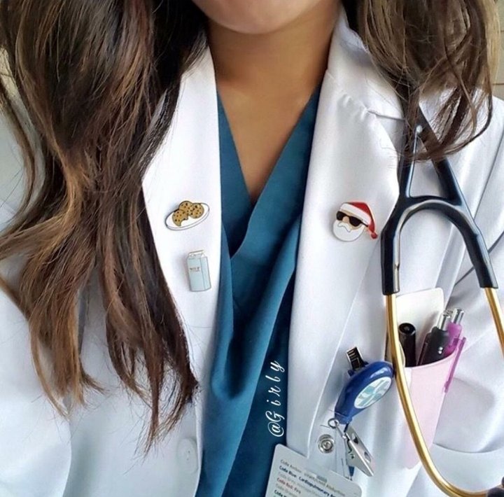 CsliraMimi's tweet photo. "Faça o que você AMA e não terá de  trabalhar um único dia na sua VIDA" 👩🏻‍⚕️♥️ https://t.co/xM1umrK9gE