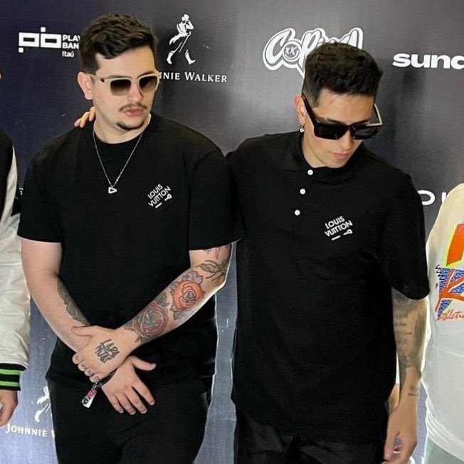 Gabe quis se afastar no “Roleplay” porque não estava se sentindo bem fazendo o papel de vilão nas histórias dos dois (Gabe e Connor) e ele tem esse direito, sempre deixou claro que é fã do Victor e da pessoa dele, vamos respeitar a decisão e querer o melhor de ambos, paz 🤍