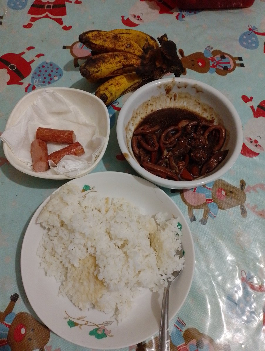 rahnLloydilisc1's tweet image. Tanghalian Muna #Pusit