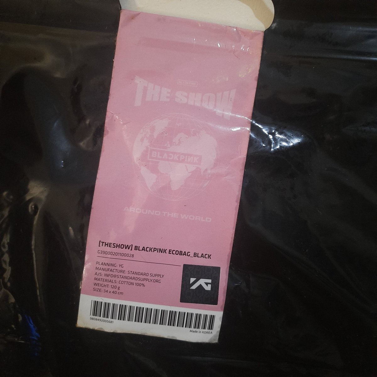 mamamoosimp's tweet photo. BLACK PINK GA!
filo BLINKS only.
Official BP The Show Eco bag (SEALED)
• drop a picture of Jisoo (bc her solo album is coming).
• like and rt this tweet.
• winner should shoulder the sf.
• ends tonight.
Good luck moots and blinks! @BLACKPINK
#BLACKPINK #blinksph https://t.co/98vFKApzM2