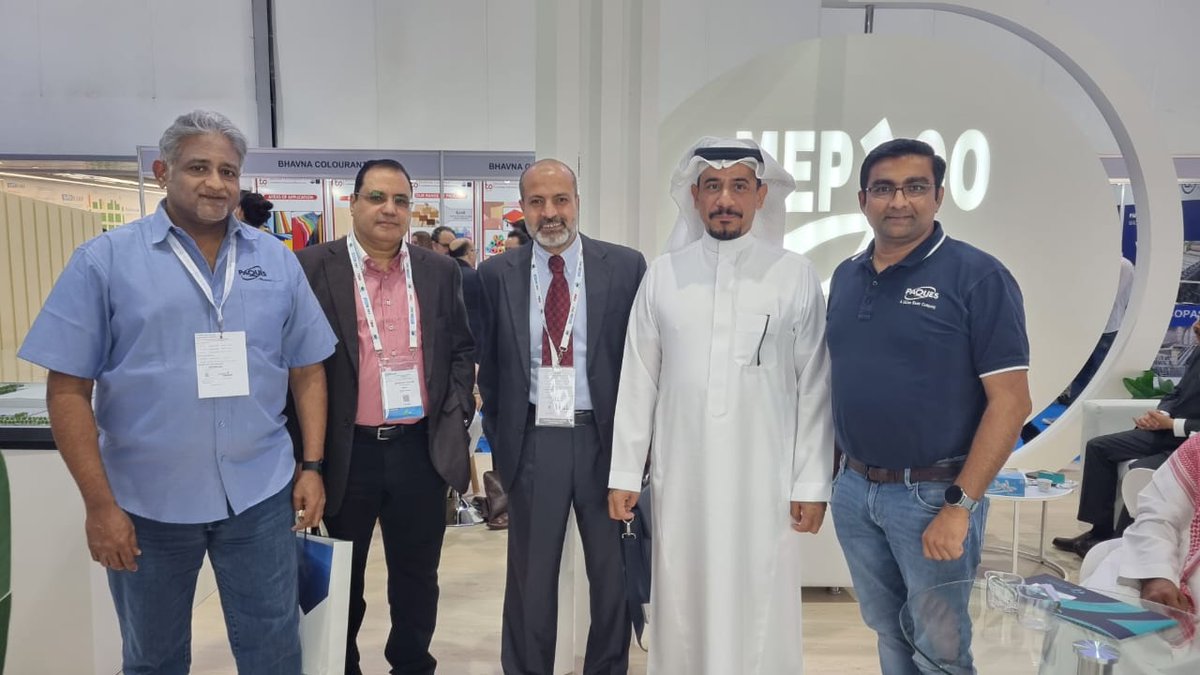 PaquesIndia's tweet photo. It was a pleasure to meet @SamiSafran, Group President of @_mepco_ at the #PaperOneShow in Sharjah, UAE.
@WaterMitty
@dsuchit14 https://t.co/zOied58tk9