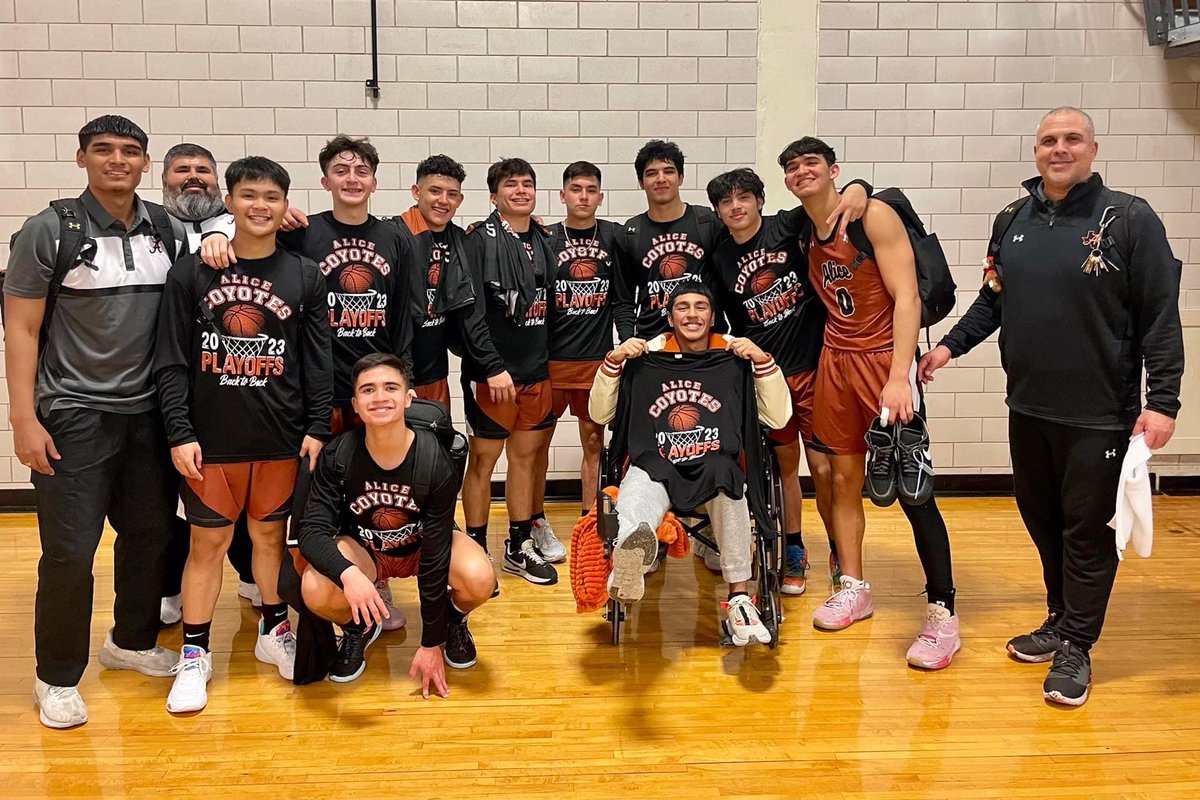 So Happy for my guys! They deserve every bit of this! Our CROWD - OUR COMMUNITY!!!  🤍WOW🤍
ALICE TX 🇺🇲 BI-DISTRICT CHAMPS
First Time in 19 YEARS!!! BACK TO BACK PLAYOFF APPEARANCES FIRST TIME EVER! #Program #TEAM #discipline