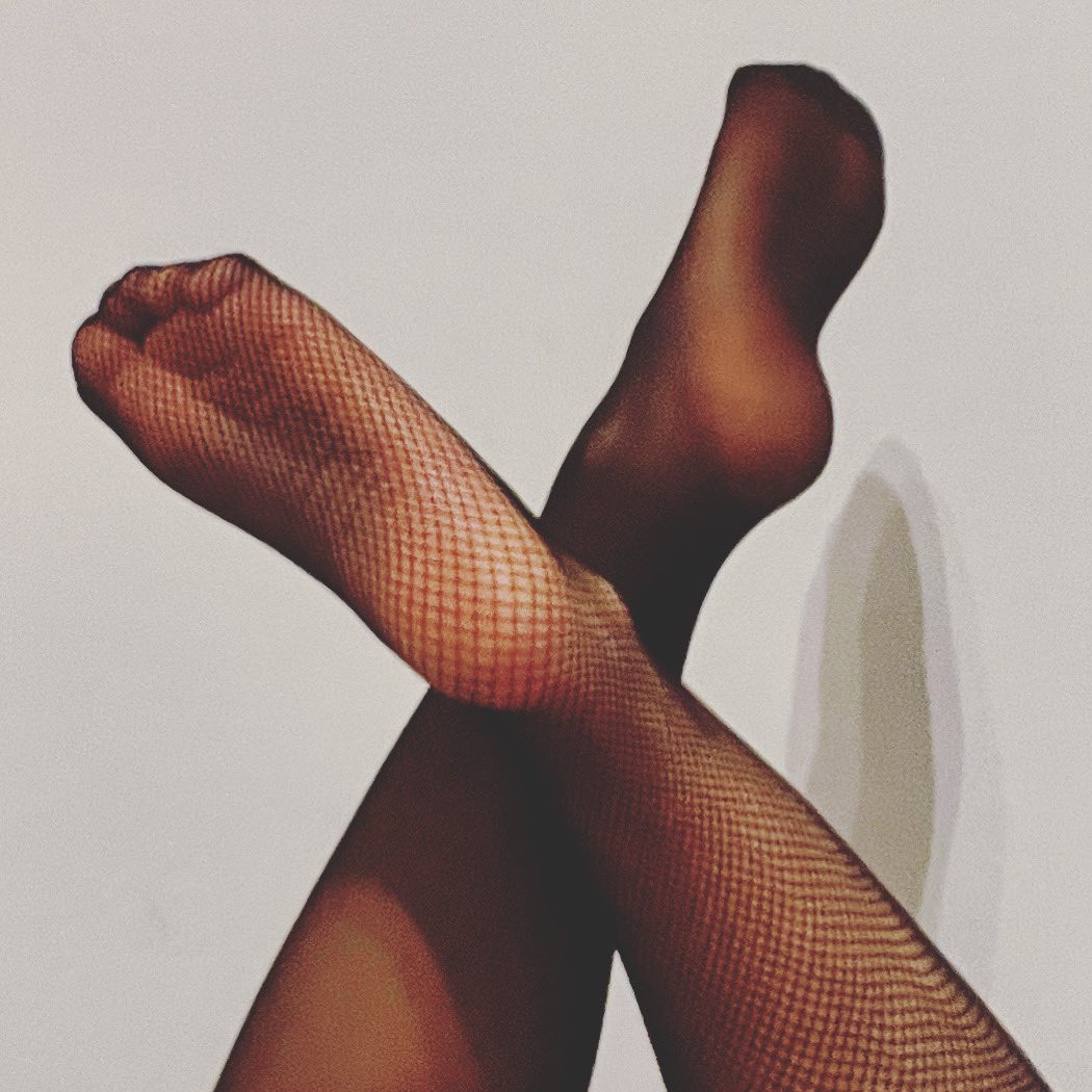 GoddessLilly23's tweet photo. Nylons for you https://t.co/08k2Cr0lBU