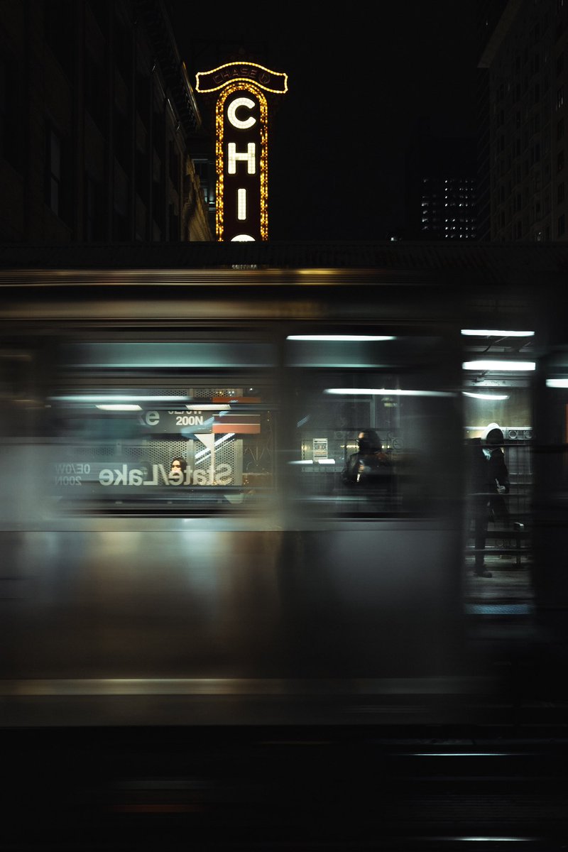 G’nite good people ✌🏼

#streetphotography #chicago