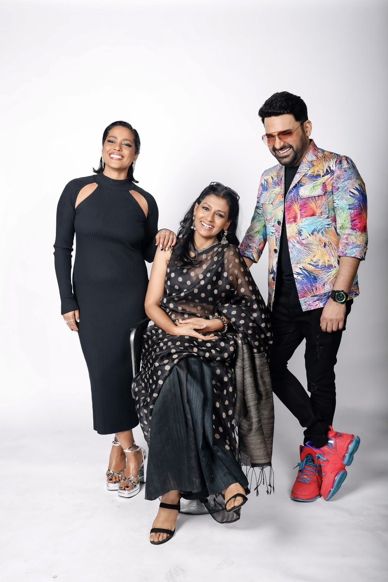 KapilSharmaK9's tweet photo. First ever photo shoot with my super genius director @nanditadas and my super talented co actor @shahanagoswami 🤩 #zwigato on the way 🚴 #zwigatoon17thmarch 😇🙏 @nairsameer @ApplauseSocial https://t.co/8rOwfjcvnC