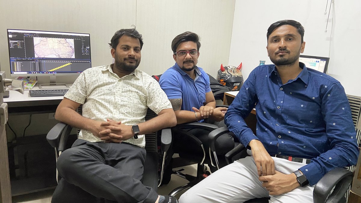 sstech_system's tweet photo. #Day5 Here Comes 𝐏𝐫𝐨𝐟𝐞𝐬𝐬𝐢𝐨𝐧𝐚𝐥 𝐃𝐚𝐲 Celebration
Our team is so dynamic that it is always ready for any celebration.
Take a look at Formal Day Celebration
#sstechsystem #joy #professionalday #professional #day #corporatelife https://t.co/cYcq9s7PVx