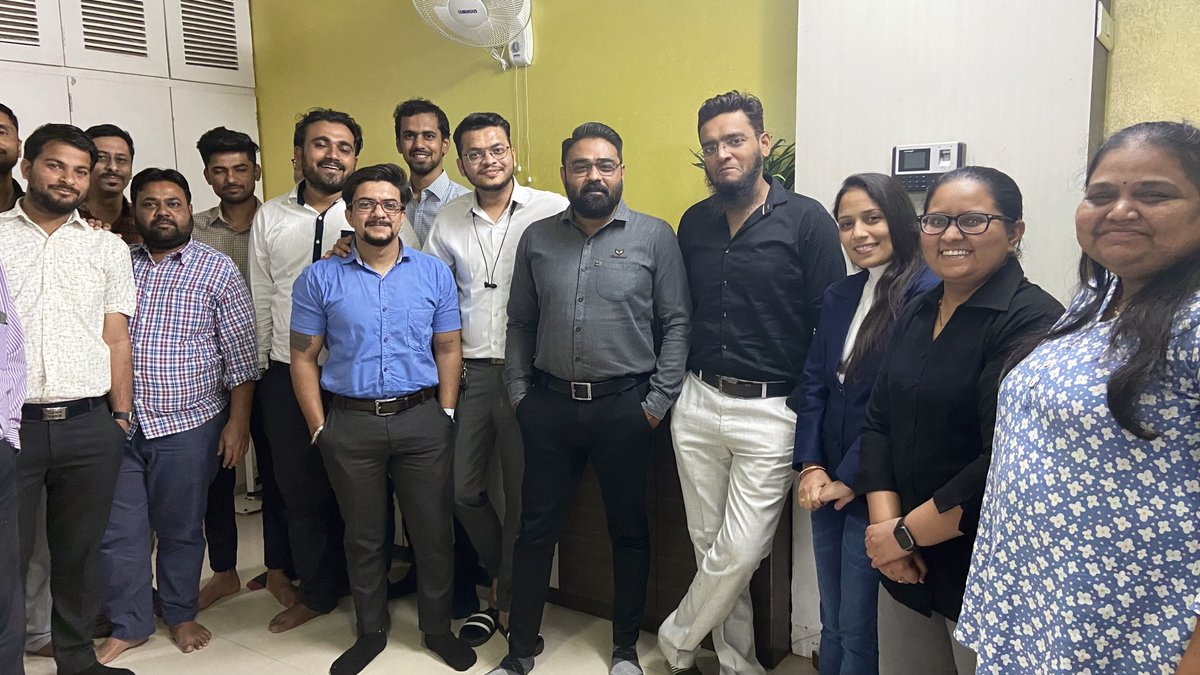 sstech_system's tweet photo. #Day5 Here Comes 𝐏𝐫𝐨𝐟𝐞𝐬𝐬𝐢𝐨𝐧𝐚𝐥 𝐃𝐚𝐲 Celebration
Our team is so dynamic that it is always ready for any celebration.
Take a look at Formal Day Celebration
#sstechsystem #joy #professionalday #professional #day #corporatelife https://t.co/cYcq9s7PVx