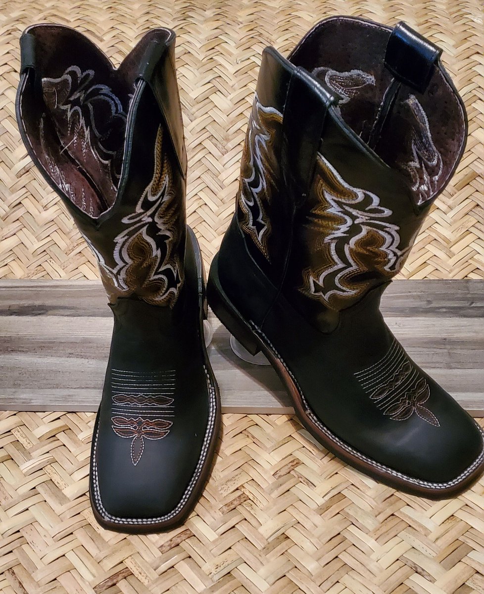 FantasticIndoorSwapmeet tweet media