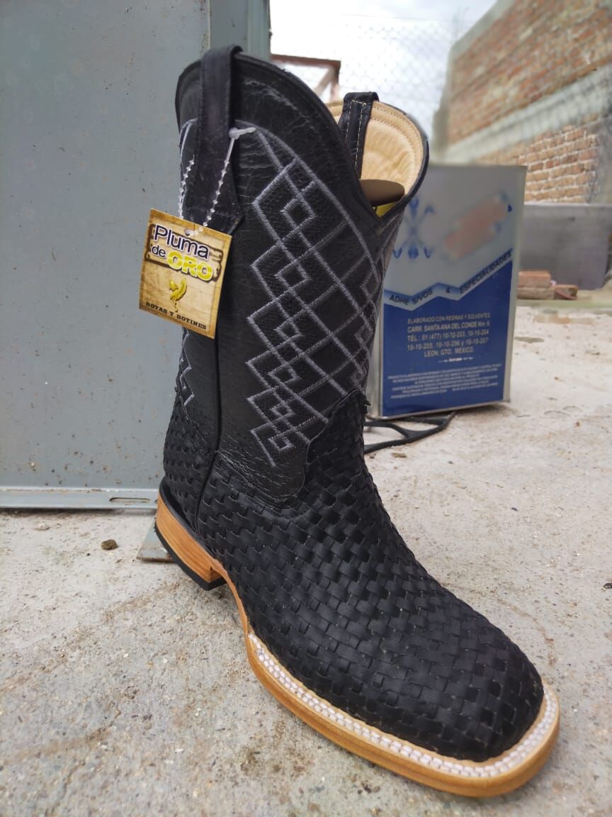 FantasticIndoorSwapmeet tweet media