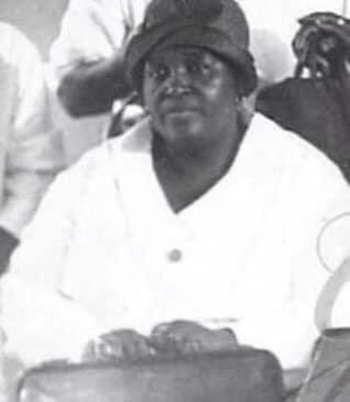 The Rev. Dr. Auntie Michelle She/Her (@iamn0tthe1) on Twitter photo Mary Lou Irving (1883-1939) was one of the first midwives to be licensed in the City of Savannah and Georgia. A lifelong resident of Yamacraw village, she worked as a nurse and midwife for 21 years delivering โhalf the babies in Yamacrawโ according to neighbors and descendants. Mary Lou Irving (1883-1939) was one of the first midwives to be licensed in the City of Savannah and Georgia. A lifelong resident of Yamacraw village, she worked as a nurse and midwife for 21 years delivering โhalf the babies in Yamacrawโ according to neighbors and descendants.