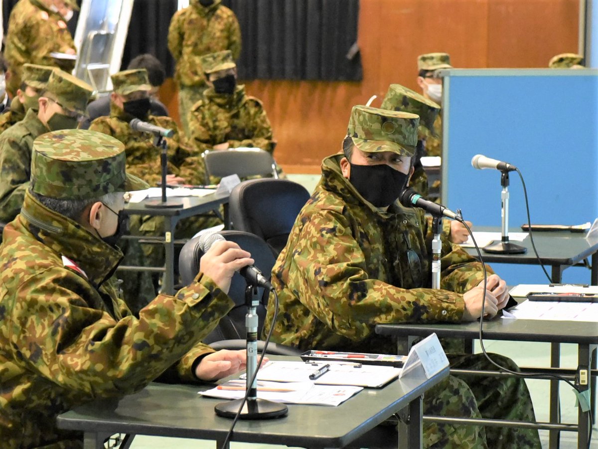 JGSDF_MA_pr's tweet photo. #中部方面隊 は、インド陸軍との実動訓練(#DG22) に参加中です。2月21日(火)、#中部方面総監 堀井陸将は、実動訓練の状況を視察し陸自の対テロに係る戦術技量の向上及びインド陸軍との連携の強化について確認しました。中部方面隊は、#陸上自衛隊 の更なる精強化に邁進致します。 https://t.co/mQNUyHKimg