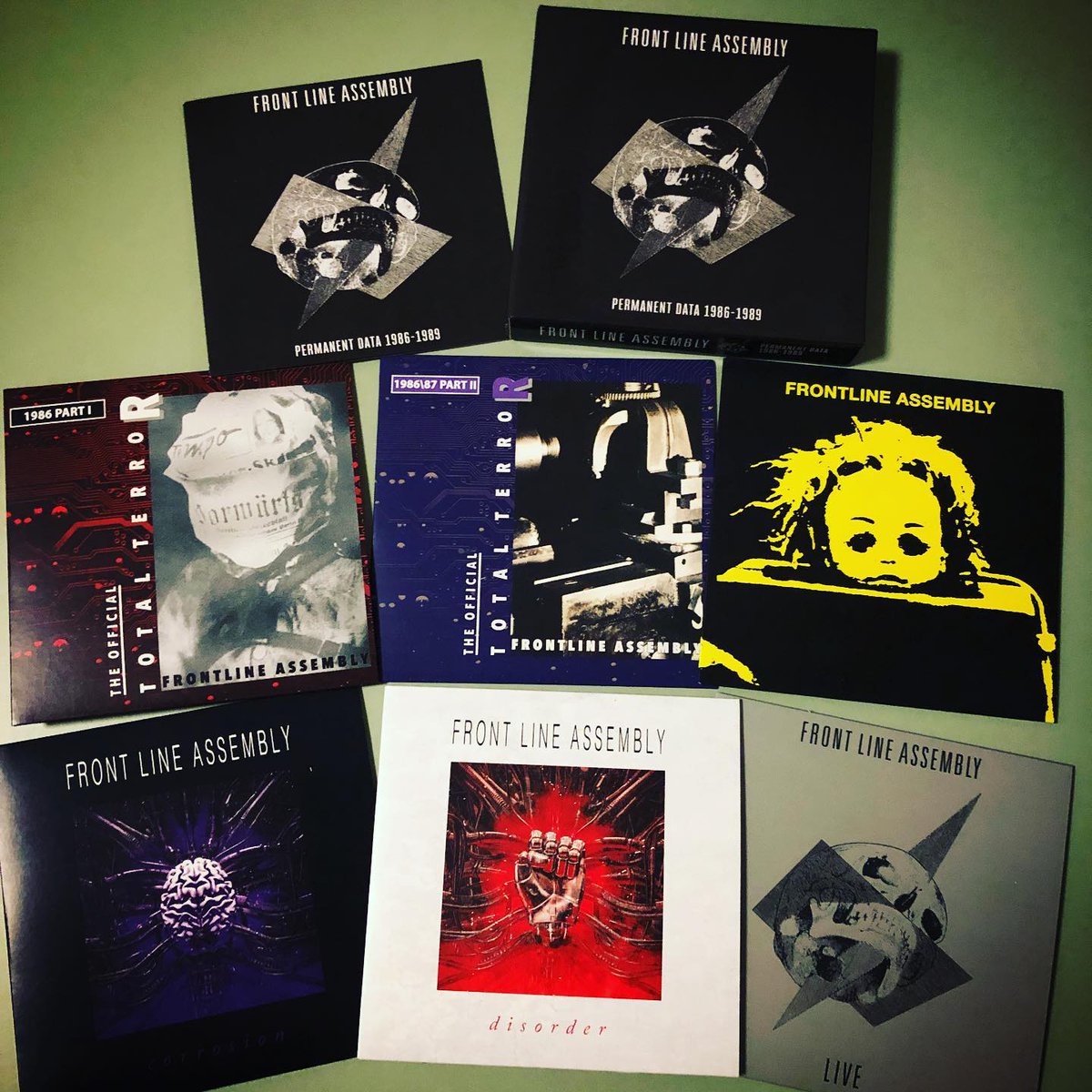 Jo62Nathan's tweet photo. Just got my #frontlineassembly #permanentdata 1986-1989 box set! All of the band’s early recordings in a neat little package! ⚙️ ⚙️ ⚙️ #fla #frontlineassemblyband #frontlineassembly_box #totalterror #corrosion #disorder #industrialmusic #industrialmusicforindustrialpeople https://t.co/A7YA7VVkje