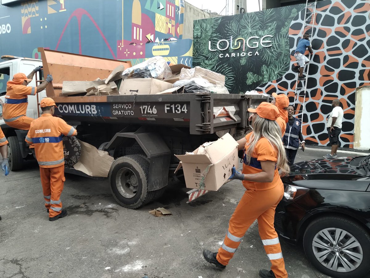 albertoallen's tweet image. RIO de JANEIRO, 
COMLURB, 
Desfile de #Blocos e #Escolas de #Samba no RIO já geraram 466,2 toneladas de lixo