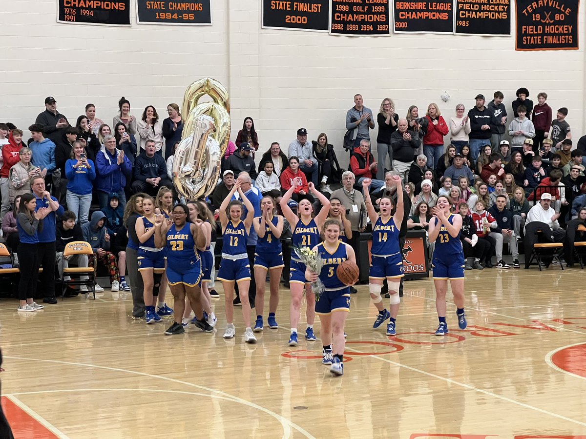 TGSMrCrossman's tweet photo. Congratulations Emily Arel for scoring her 1000 point tonight.  Side note- she is only a Sophomore!!! https://t.co/6xkO1OC5iS