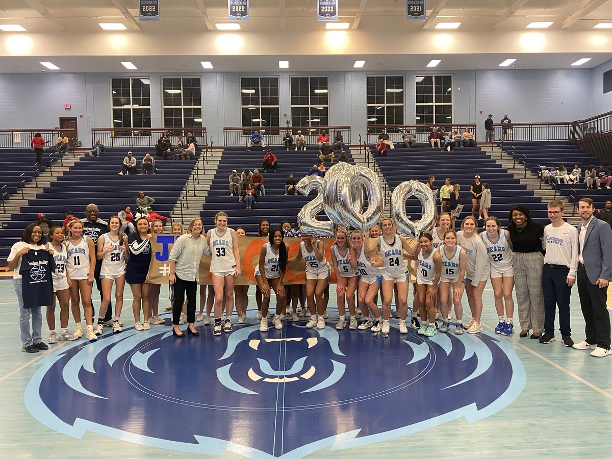 🐻s to the Sweet 16 with the win over Banneker &amp; Jordynn Dudley scores her 2000th point‼️⁦<a href="/AgansPrincipal/">PrincipalAgans</a>⁩ ⁦@FultonAD_crafts⁩ 👏🏼👏🏼👏🏼
Awesome night!