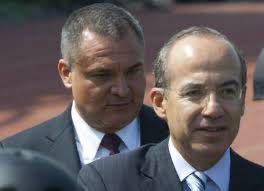 HeidiLucio3's tweet photo. @FelipeCalderon Y que tiene que decir de esto🤔. https://t.co/tu22M3Mxk2