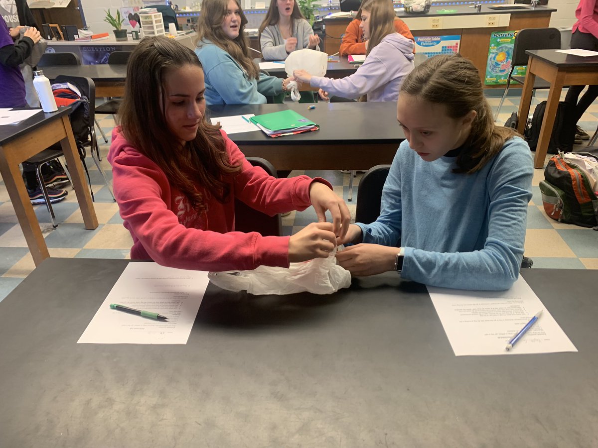 #Mariners were given a bag, a jolly rancher, a string and then told to demonstrate endocytosis. After a few confused faces and some collaboration, they got it! 🙌🏼😆