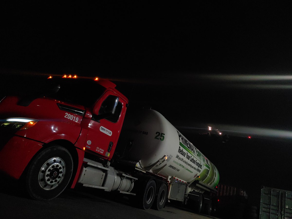 PrimemaxEnergy's tweet photo. Thankfully, our driver wasn't whisked away in the process of making a delivery. 🛬 #jet #landing #leavingonajetplane #delivery #propane #commercialpropane #primemax #ayr #ayrontario #kwawesome https://t.co/WrxO5OWeh3